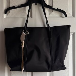 Black Women’s Tote Bag - Stylish Everyday Shoulder Bag